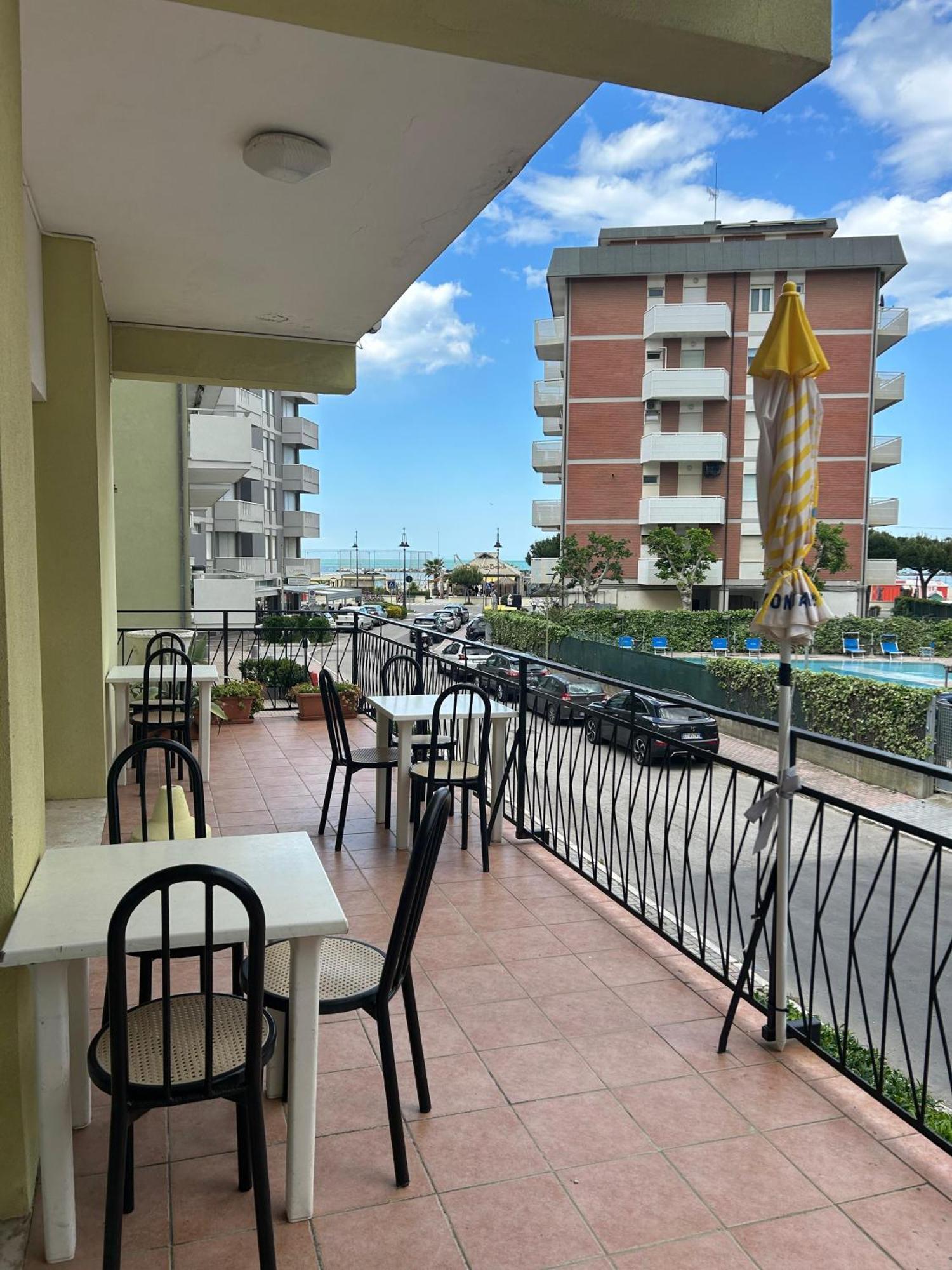 Hotel Ines Cesenatico Exteriér fotografie