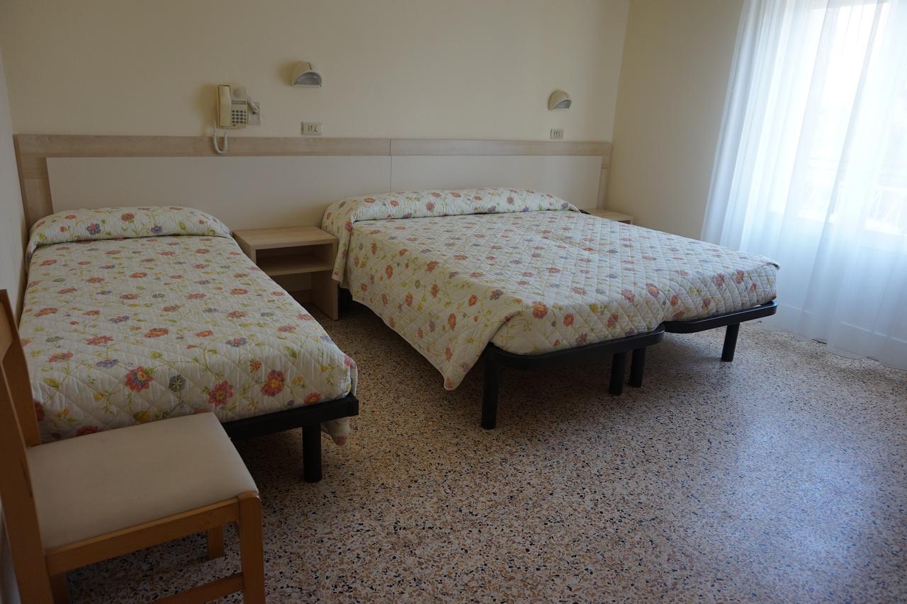 Hotel Ines Cesenatico Exteriér fotografie